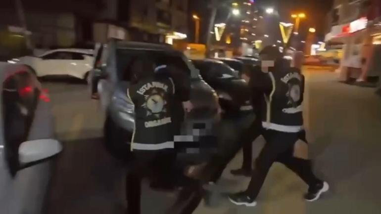 Pendikte silah ticareti yapan 2 şüpheli yakalandı