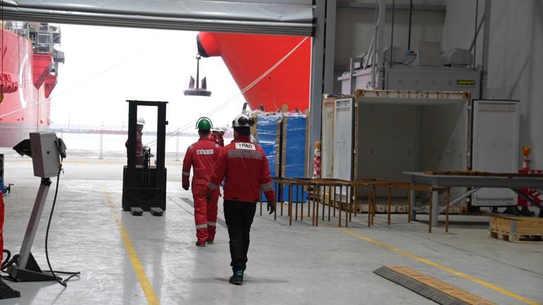 Bakan Bayraktar: Gemilerimizin test süreçlerini kendi mühendislik kapasitemizle yürütüyoruz