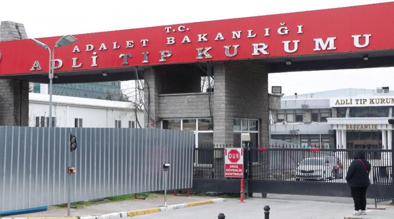 Esenler’de 5 katlı binada çıkan yangında ölü bulundu