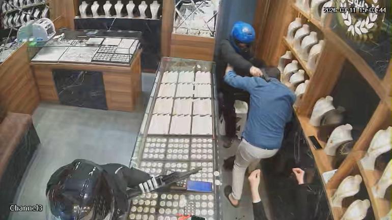 Sultangazide kuyumcuya soygun girişiminin yeni görüntüleri ortaya çıktı