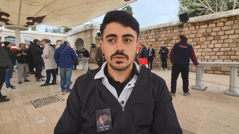 Prof.Dr. İlber Ortaylının son yolculuğuna uğurlanacağı Fatih Camiinde hazırlıklar sürüyor