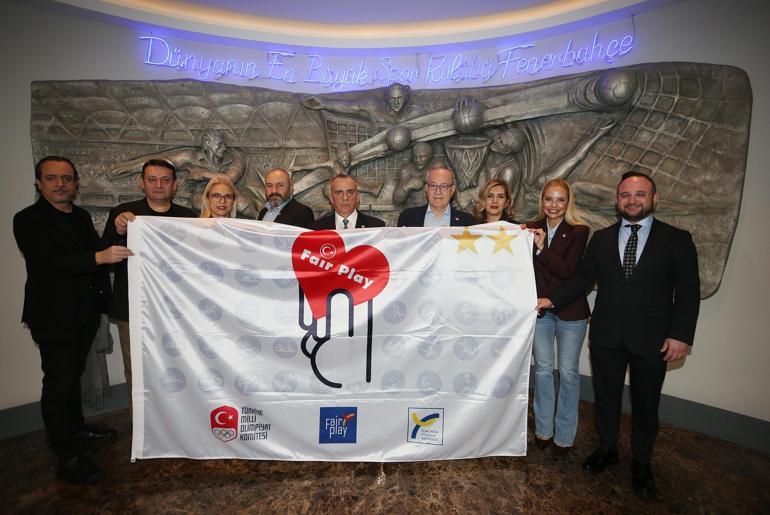 TMOK Fair Play Komisyonundan Fenerbahçeye 2nci kez Altın Şeref Bayrağı