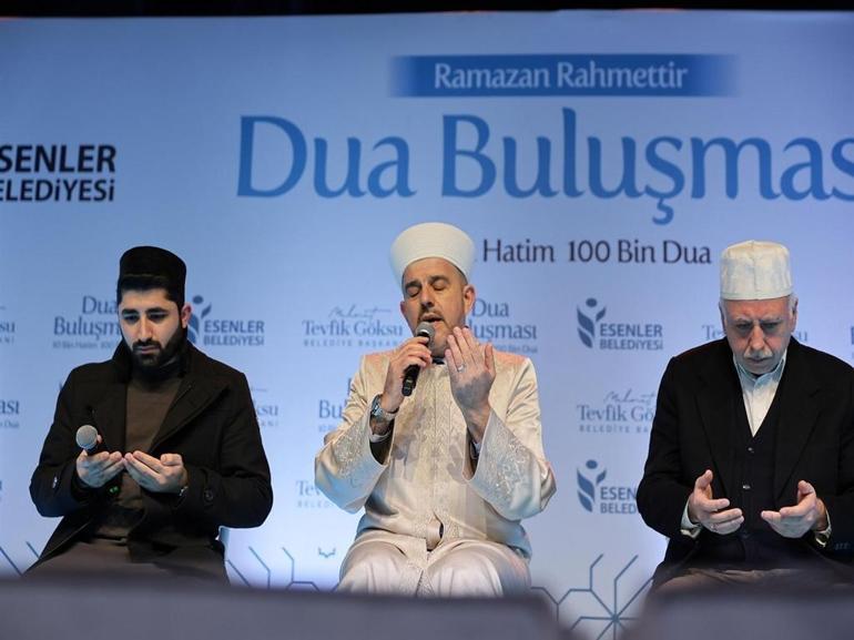 Esenler’de ‘10 Bin Hatim, 100 Bin Dua’ programı düzenlendi