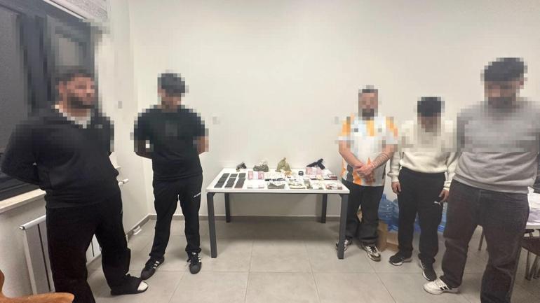 Maltepede uyuşturucu operasyonu: 5 gözaltı