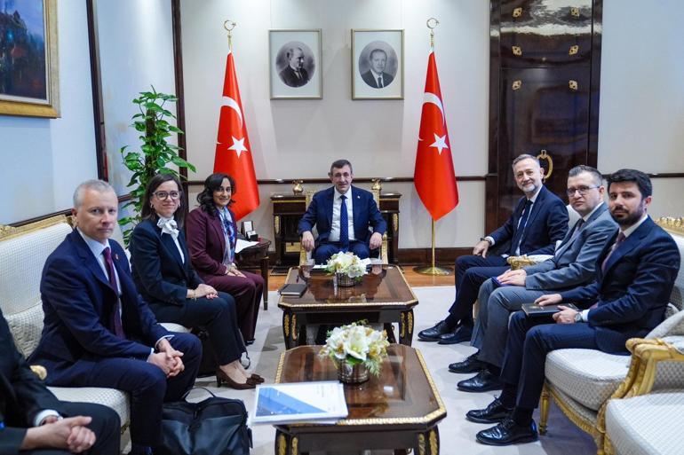 Cevdet Yılmaz, Kanada Dışişleri Bakanı Anand’ı kabul etti