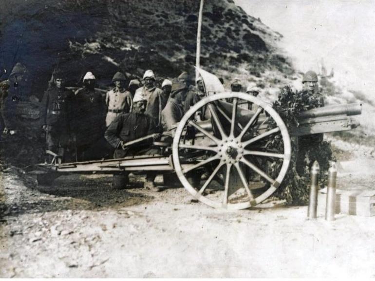 Çanakkale’de denizaltı ele geçirilmesini sağlayan Müstecip Onbaşı, savaşın gizli kahramanlarından