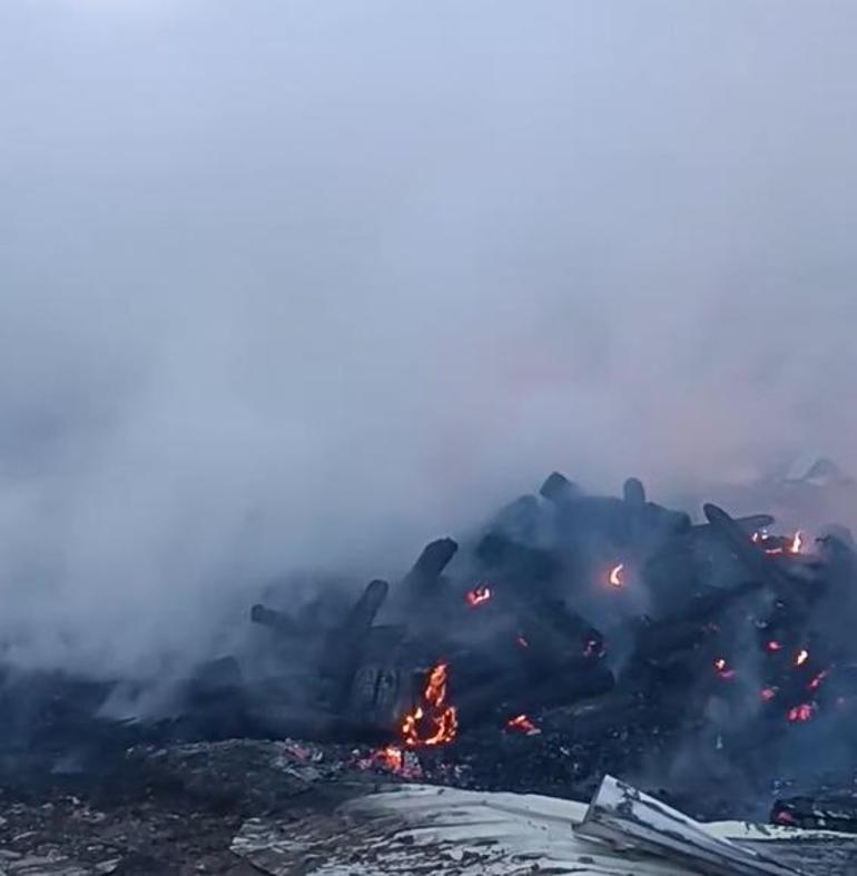 Boludaki yangında 4 ev ile 8 samanlık kullanılamaz hale geldi
