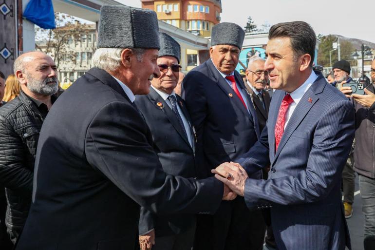 Tunceli’de 30 yıl sonra canlı bomba eyleminin yapıldığı meydanda tören