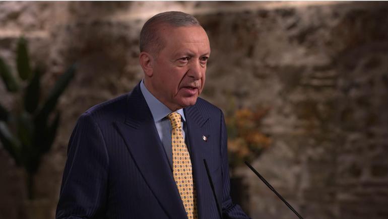 Cumhurbaşkanı Erdoğan: Milletimizin huzur ve güvenliğini tahkim edecek adımları atmaya devam ediyoruz