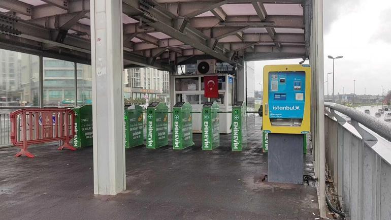 İstanbulda bayramın ilk günü yollar boş kaldı