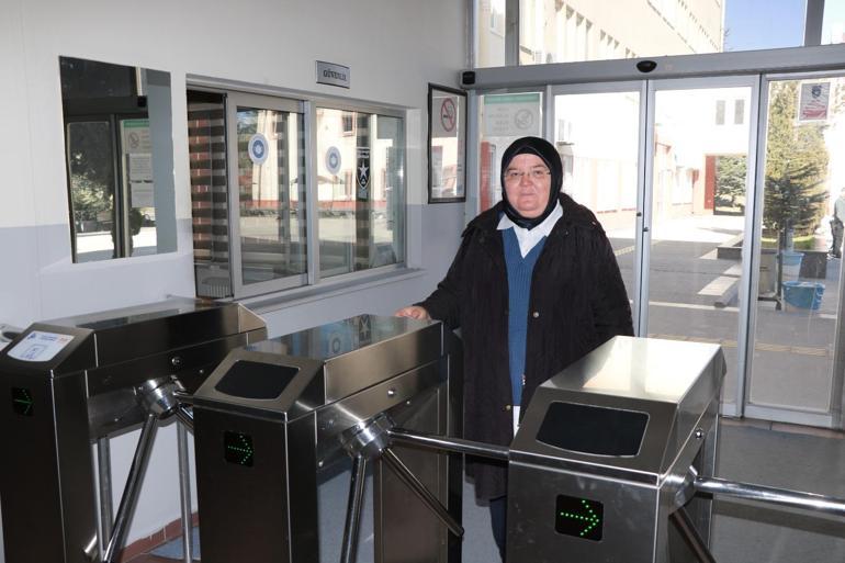 ‘Kız çocuğu okuyacak da ne olacak’ dediler; ilkokul mezuniyetinden 41 yıl sonra üniversiteye başladı