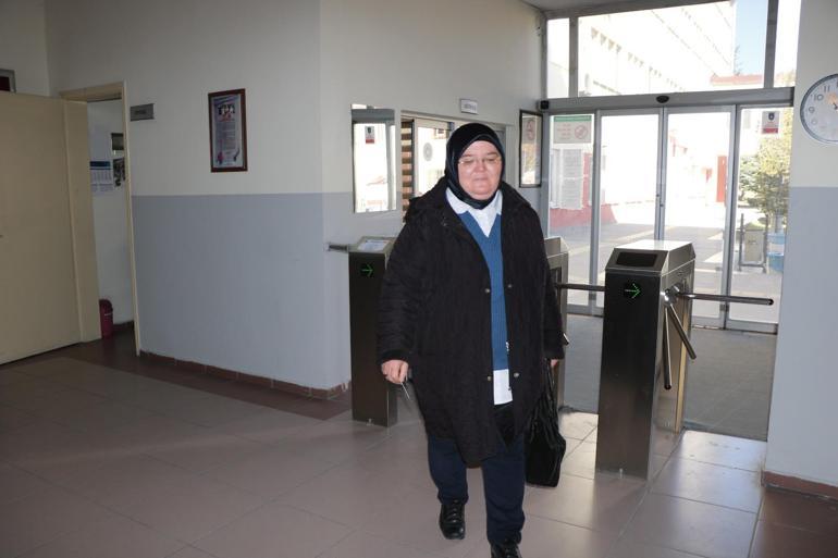 ‘Kız çocuğu okuyacak da ne olacak’ dediler; ilkokul mezuniyetinden 41 yıl sonra üniversiteye başladı