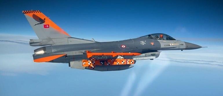 SOM-J, canlı harp başlığıyla hedefi tam isabetle vurdu