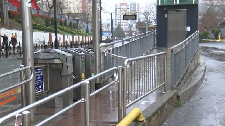 Zeytinburnu’nda tramvay arızası; yolcular yürümek zorunda kaldı