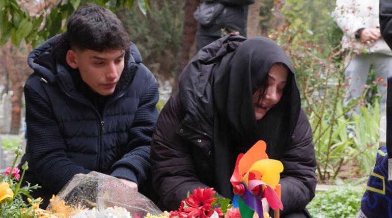 Atlas Çağlayan mezarı başında anıldı; Atlassız geçen ilk bayramım