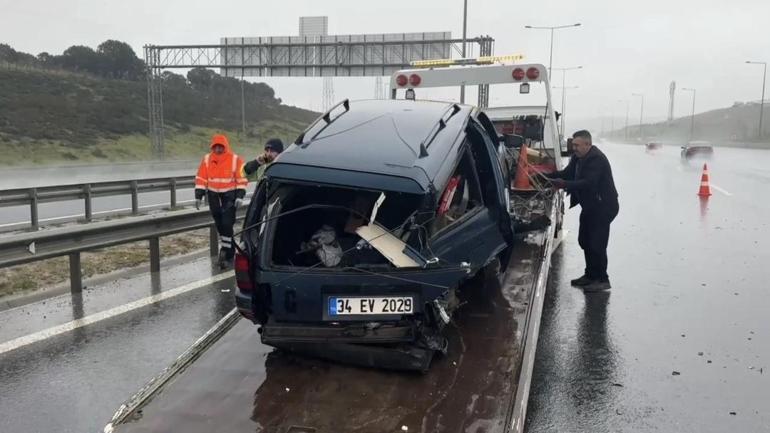 Sultangazide aynı yerde iki ayrı trafik kazası: 3ü hafif 9 yaralı