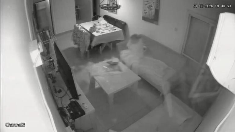 İsrail’in nükleer tesislerinin bulunduğu Dimona, İran’ın fırlattığı füzelerle vuruldu