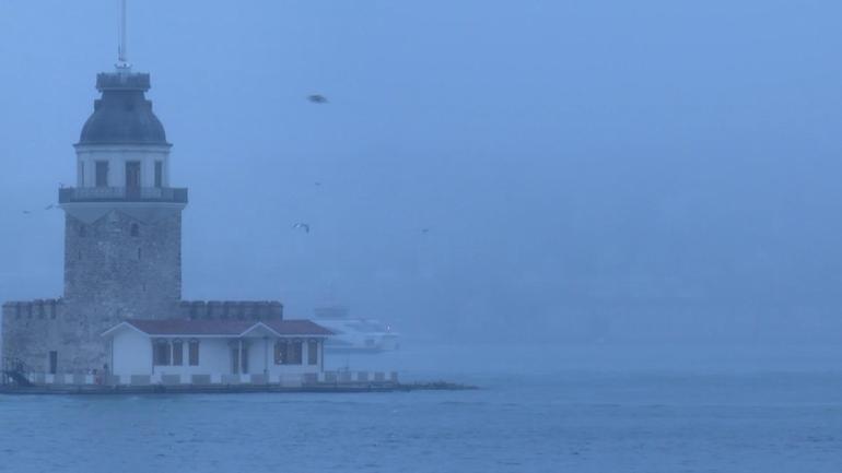 İstanbulda sis etkili oluyor