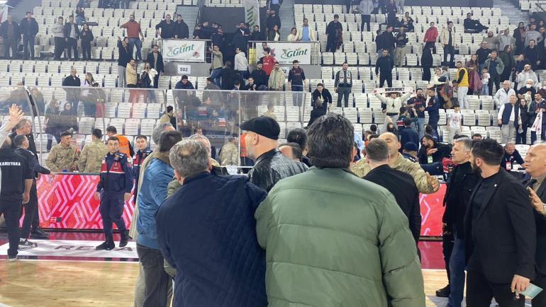 Karşıyaka potada dağıldı