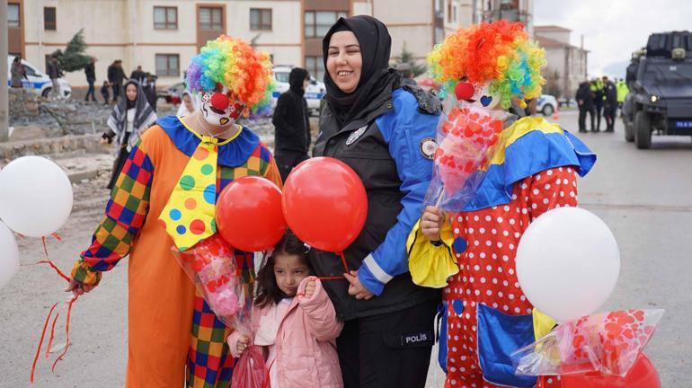 DEM Parti’li Hatimoğulları: 2026 nevruzu demokratik toplumu inşa etmenin çağrısıdır
