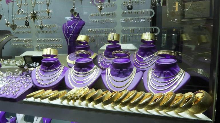 Altın fiyatlarındaki düşüş Kapalıçarşıda yoğunluk oluşturdu