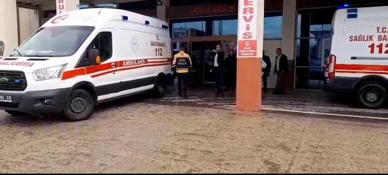 Konya-Antalya kara yolunda yolcu otobüsü devrildi; 3ü ağır, 20 yaralı