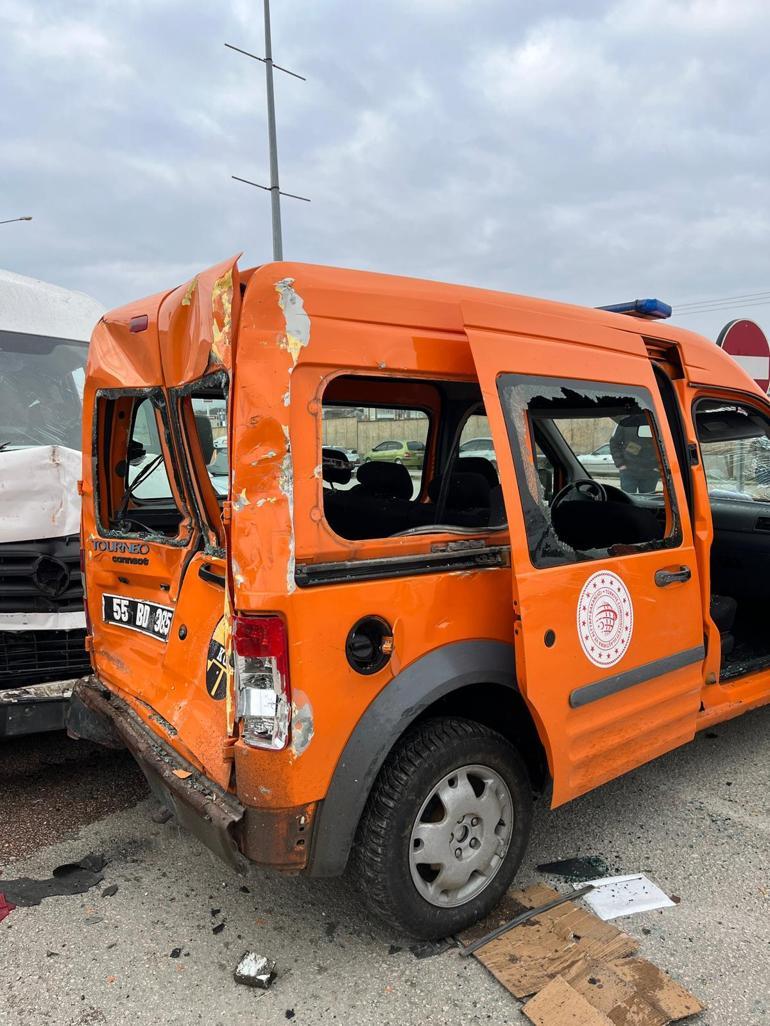 Fren sisteminde arıza olduğu iddia edilen kamyon, 4 araca çarptı: 19 yaralı