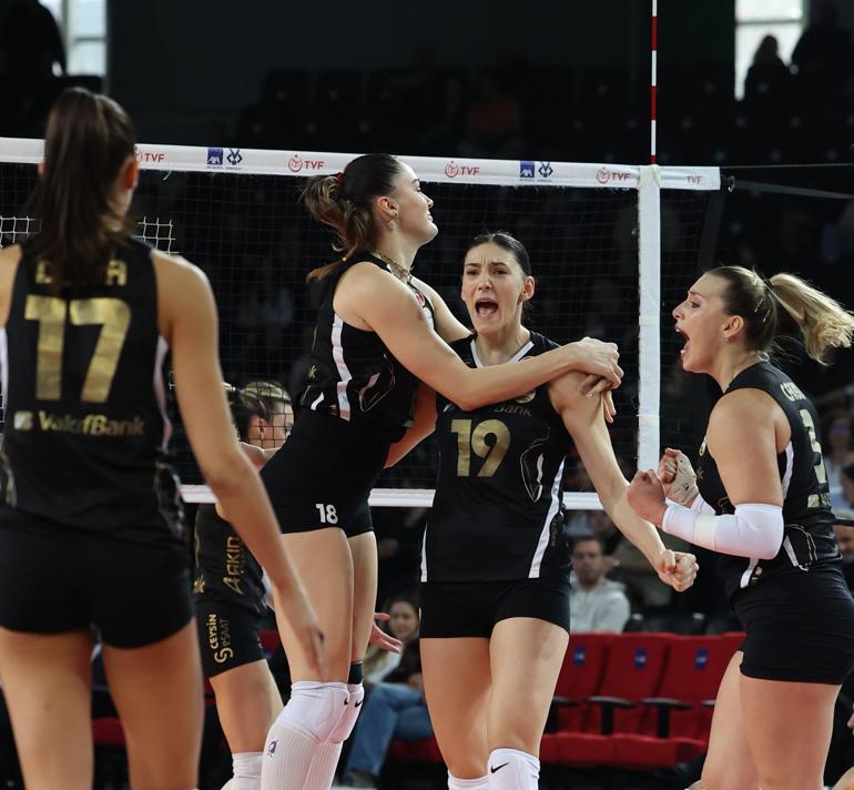 VakıfBank, AXA Sigorta Kupa Voley’de final biletini aldı