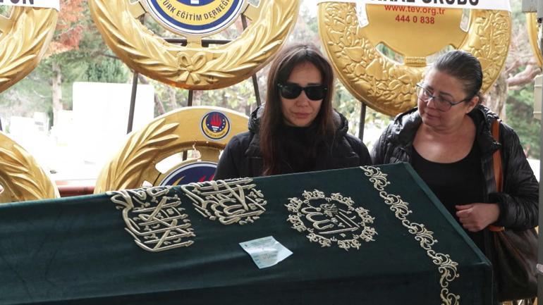 Yapımcı Erol Köse son yolculuğuna uğurlandı