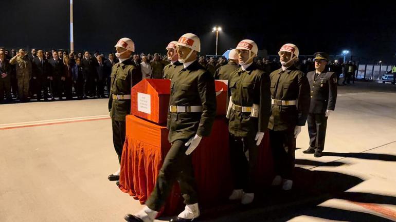 Askeri araç devrildi: 2 şehit, 3 yaralı