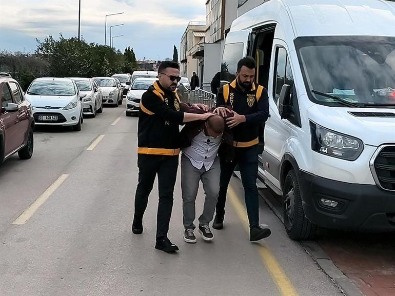 TIR’la otomobilin önünü kesip, sürücüyü tehdit eden baba ile oğlundan el hareketi iddiası