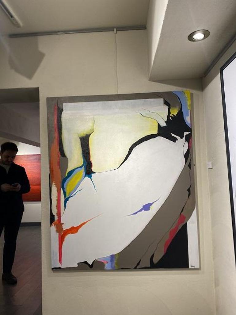 Sanatçı Özlem Zerey’in kişisel sergisi ‘Kentsel Ağıt / Urban Lament’