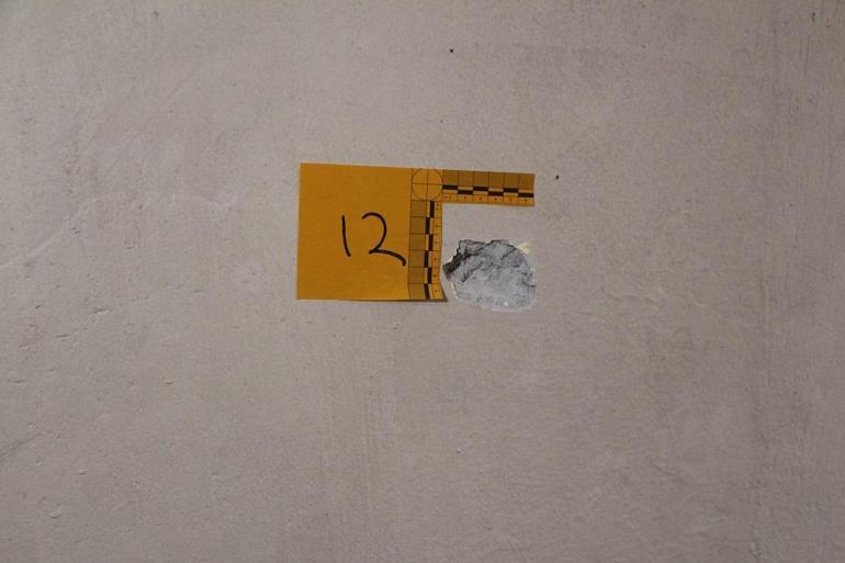 Silikon maskeli saldırganlar zorla girdikleri evde kurşun yağdırdı: Anne ve oğlu yaralandı