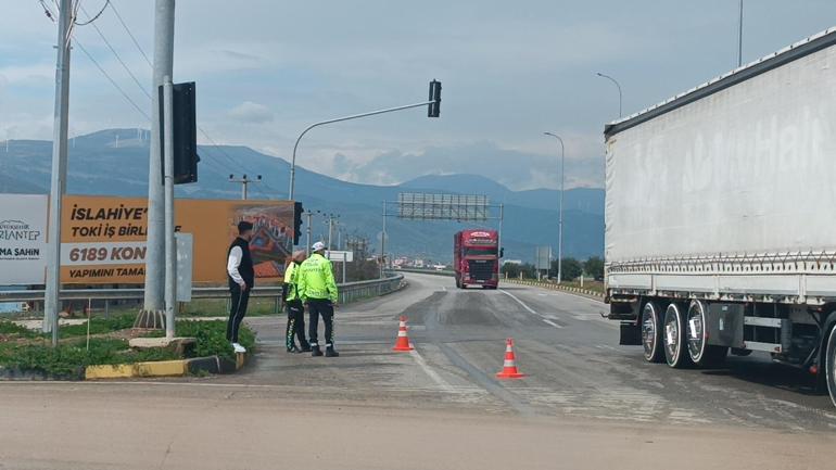 Gaziantep’te TIR ile otomobil çarpıştı: 2 yaralı