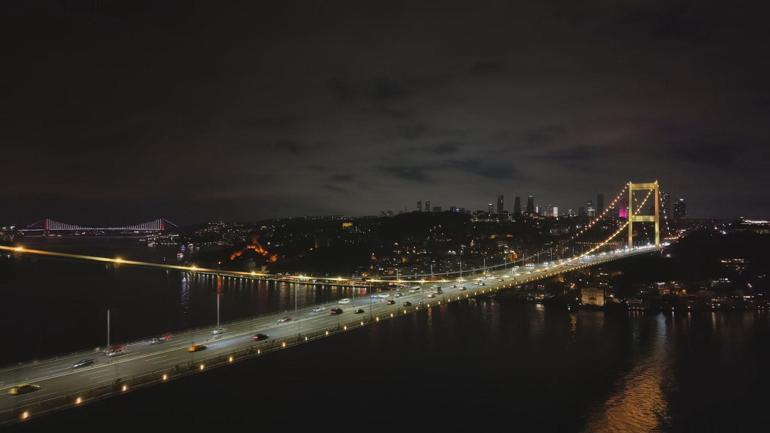 FSM Köprüsü Endometriozis farkındalığı kapsamında sarı ışıklarla aydınlatıldı