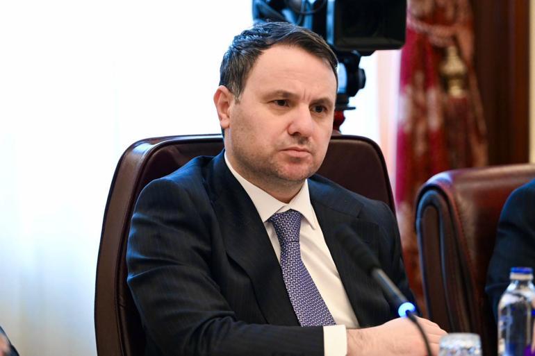 Bakan Gürlek KKTC İçişleri Bakanı Oğuz ile bir araya geldi