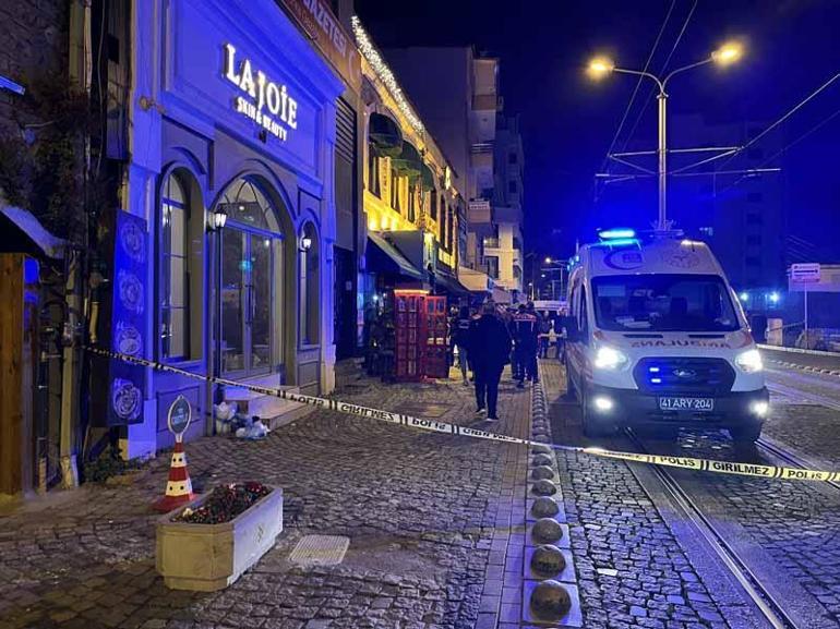 İzmitte eğlence mekanına silahlı saldırı; 2 ölü, 3 yaralı