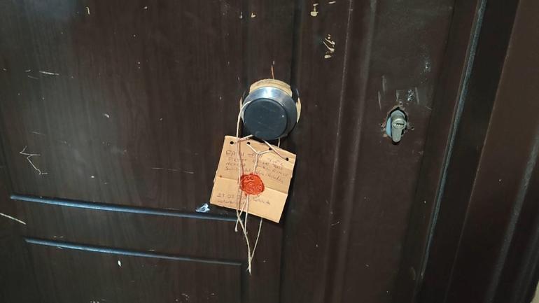 Fatihte evde tartıştığı eşini döverek öldürdü