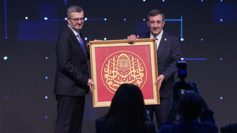 İletişim Başkanı Duran: Sivillerin katledilmesi karşısında küresel sistem suskun kaldı