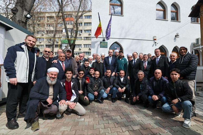 TBMM Başkanı Kurtulmuş, Bükreş Merkez Camii’ni ziyaret etti