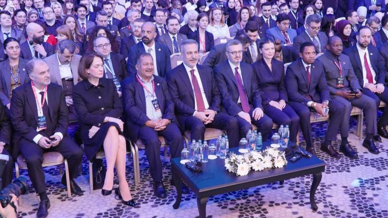 Bakan Fidan STRATCOM Zirvesinde konuştu