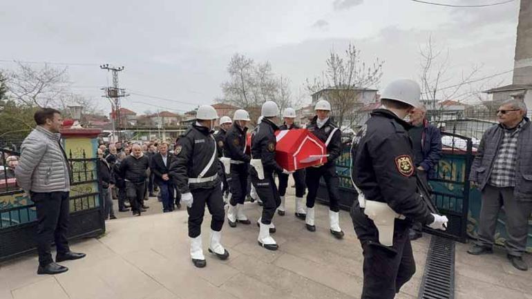 Eğlence mekanına silahlı saldırıda ölen emekli polis toprağa verildi