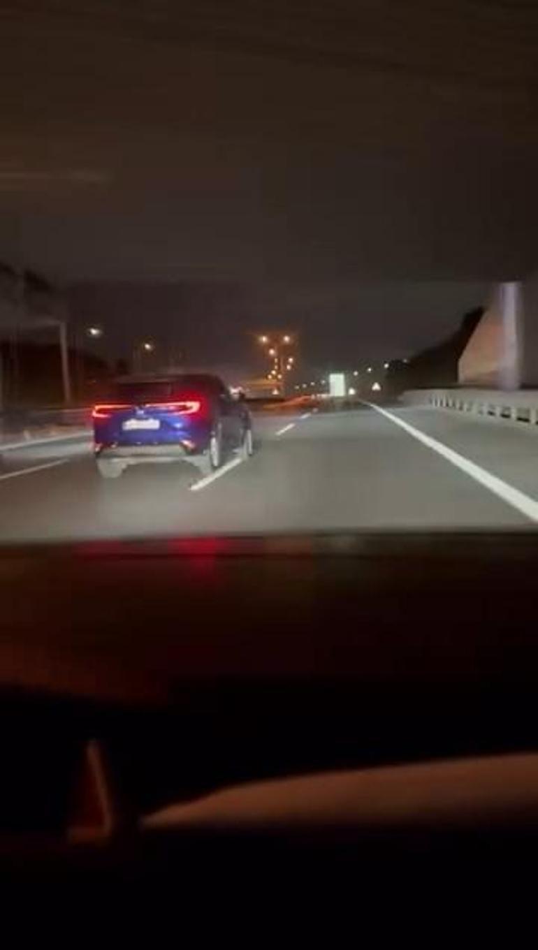 Pendik Tem Otoyolunda trafiği tehlikeye atan otomobil sürücüsü kamerada