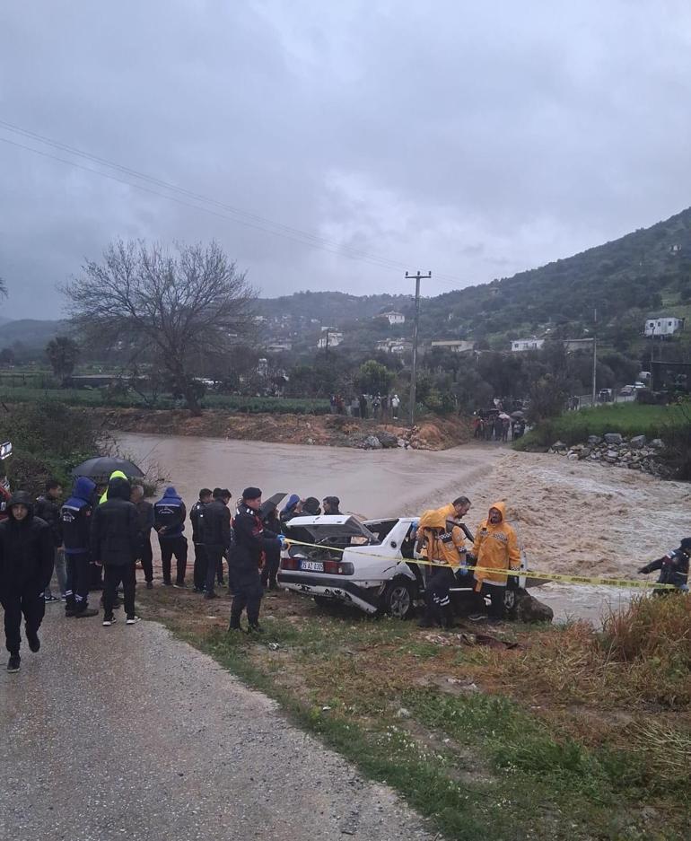 Muğla’da otomobil sel sularına kapıldı: 1 ölü, 1 yaralı