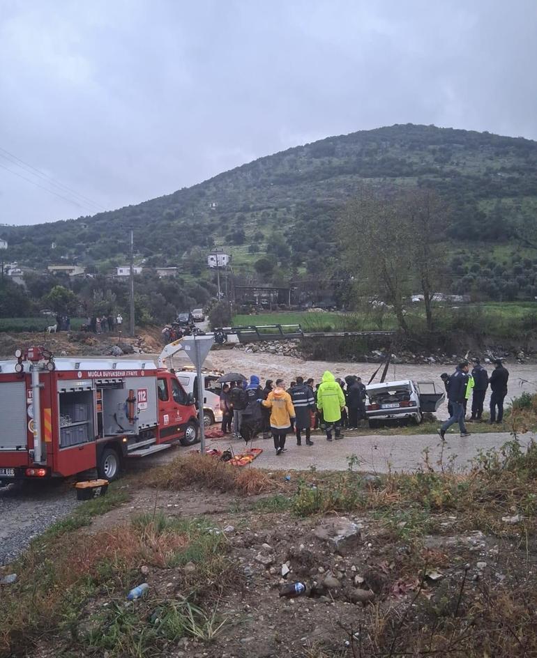 Muğla’da otomobil sel sularına kapıldı: 1 ölü, 1 yaralı