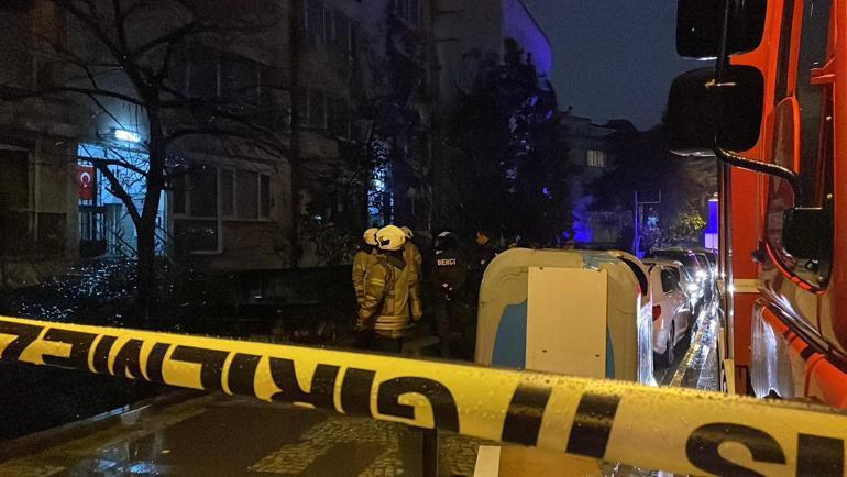 Beşiktaşta 4 katlı binada yangın: 2 kişi dumandan etkilendi
