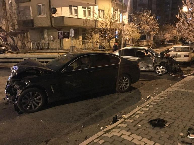 Kayseride iki otomobil çarpıştı: 5 yaralı