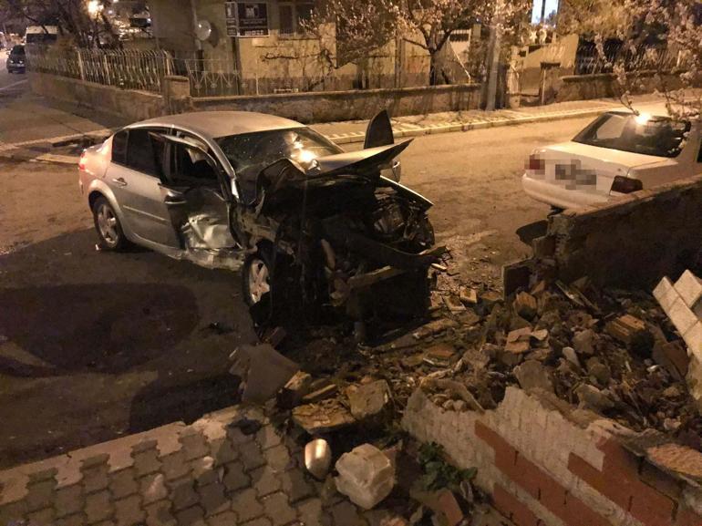 Kayseride iki otomobil çarpıştı: 5 yaralı