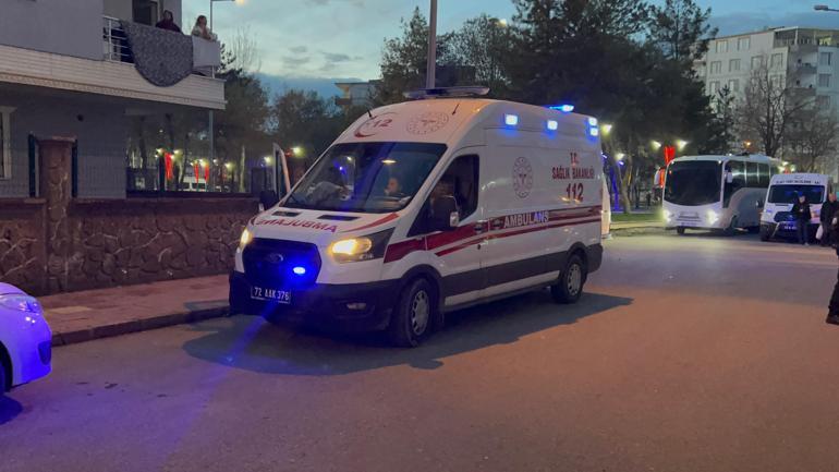 Ana-oğul apartman girişinde silahlı saldırıda öldürüldü