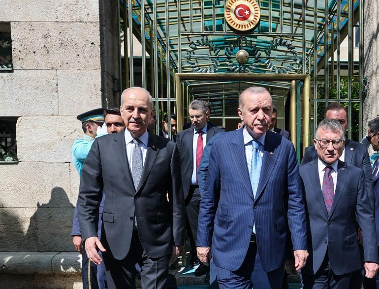 Cumhurbaşkanı Erdoğan, TBMM Başkanı Kurtulmuşu ziyaret etti
